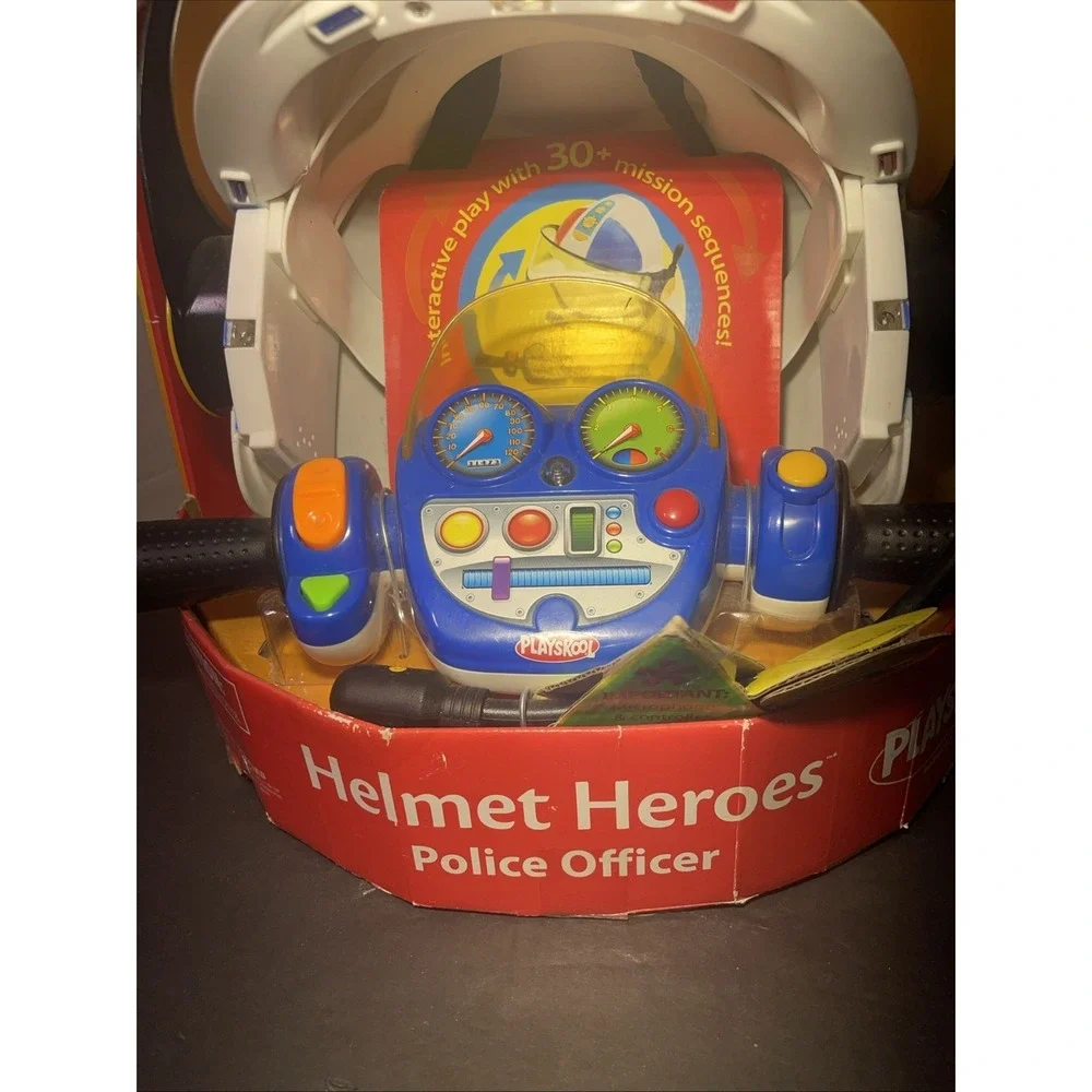 Hasbro Playskool Helmet Heroes Police Officer Toy Lights Sounds Ages 3+ New